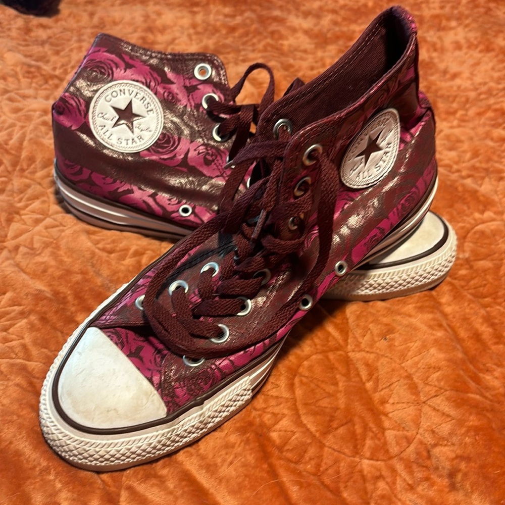 Rose striped Converse High tops, size 9